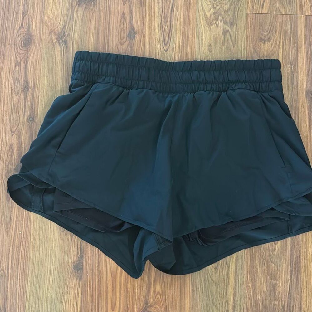 Avia black Running short with bike short zipper pocket athletic short. Size m